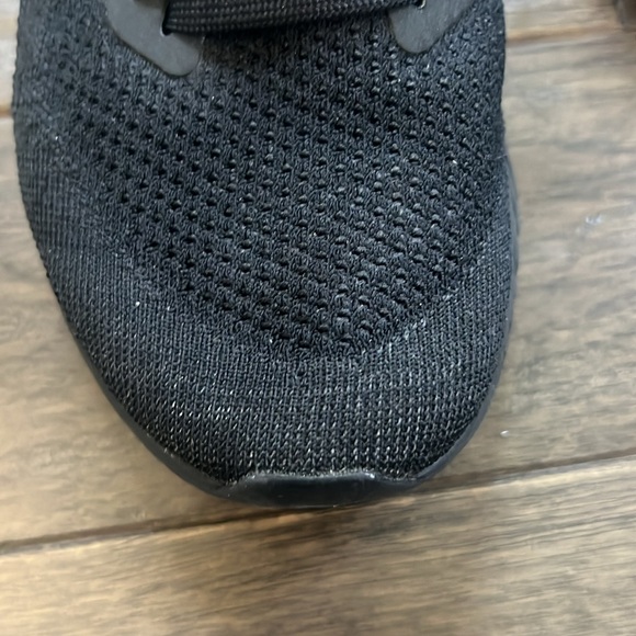 Women’s Nike black sneakers excellent condition size 9.5 epic react - Picture 4 of 10